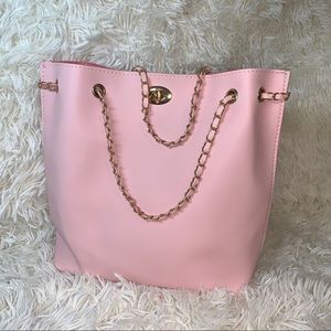 Pink bag with gold chain (medium size)